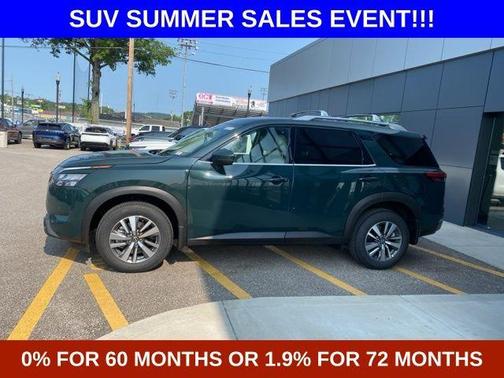 2025 Nissan Pathfinder SL