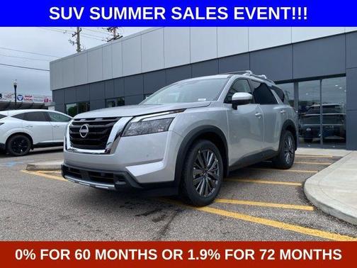 2025 Nissan Pathfinder SL