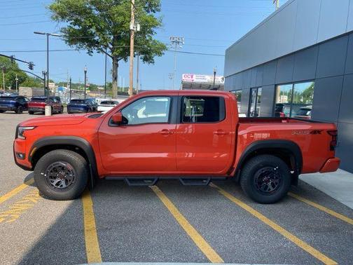 2025 Nissan Frontier PRO-4X