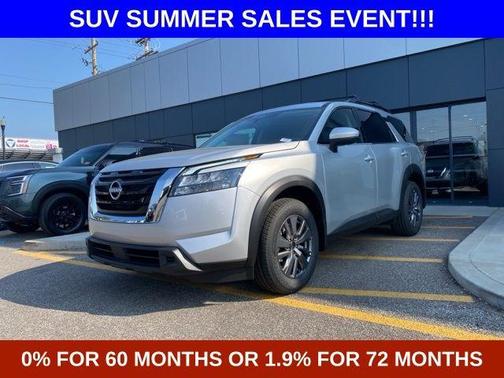 2025 Nissan Pathfinder SV