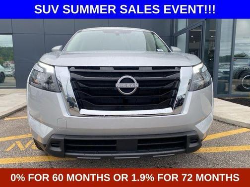 2025 Nissan Pathfinder SV