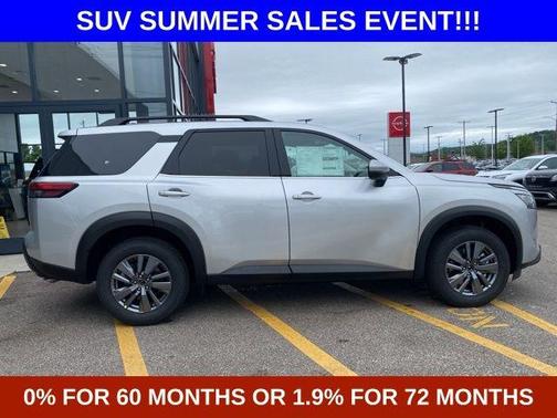 2025 Nissan Pathfinder SV