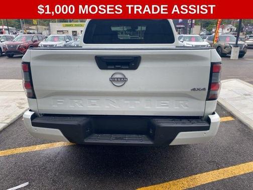 2025 Nissan Frontier SV