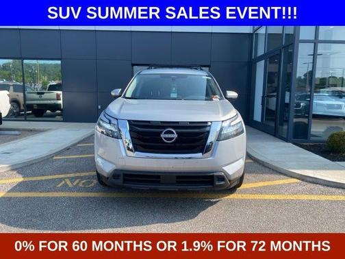 2025 Nissan Pathfinder SV