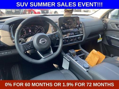 2025 Nissan Pathfinder SV