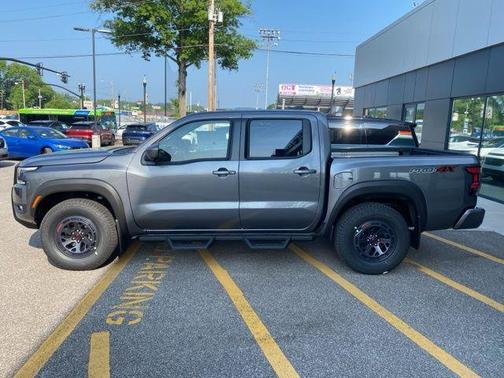 2025 Nissan Frontier PRO-4X