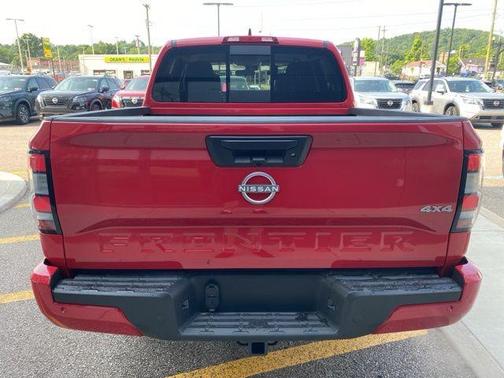 2025 Nissan Frontier SV