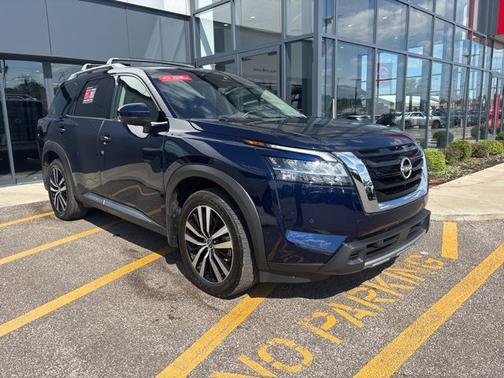 2024 Nissan Pathfinder Platinum