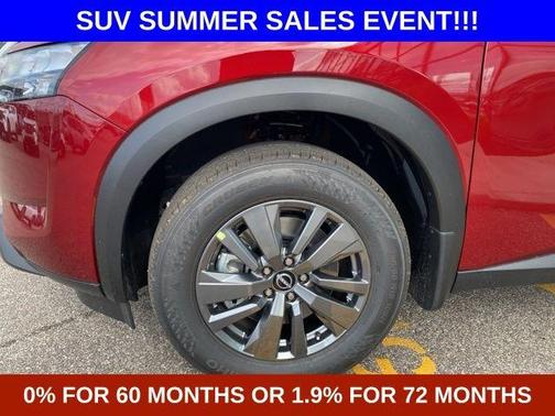 2025 Nissan Pathfinder SV