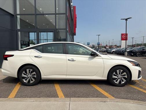 2025 Nissan Altima S