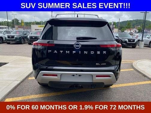 2025 Nissan Pathfinder SL