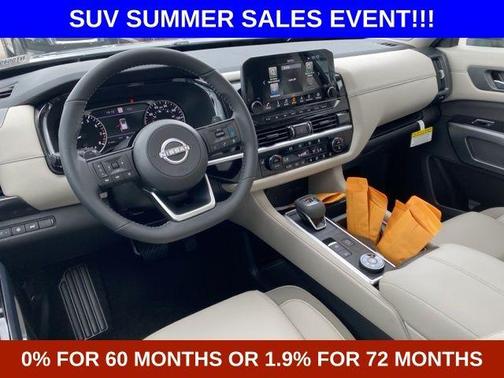 2025 Nissan Pathfinder SL