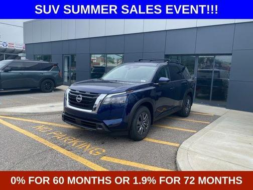 2025 Nissan Pathfinder SV