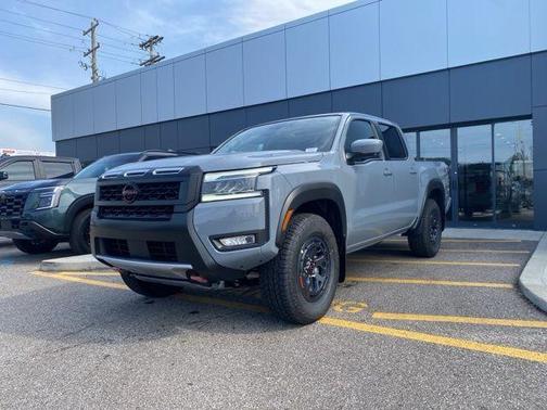 2025 Nissan Frontier PRO-4X