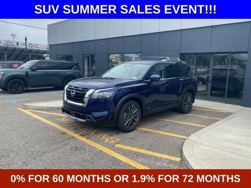 2025 Nissan Pathfinder SL
