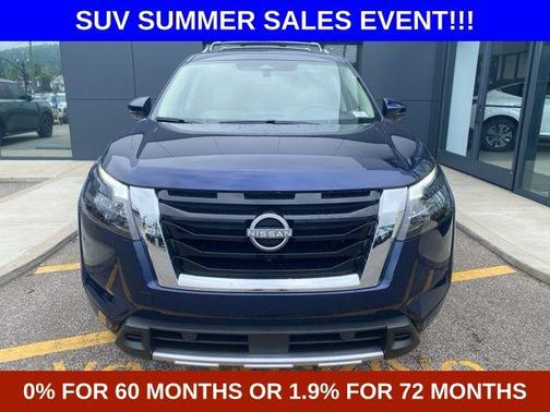 2025 Nissan Pathfinder SL