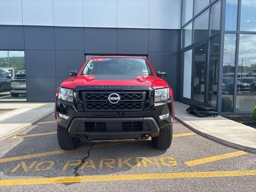 2024 Nissan Frontier SV