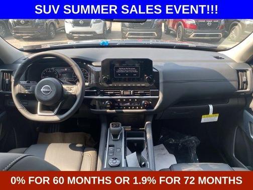 2025 Nissan Pathfinder SL