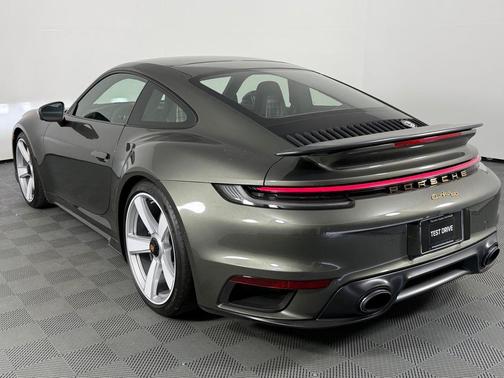 2025 Porsche 911 Turbo