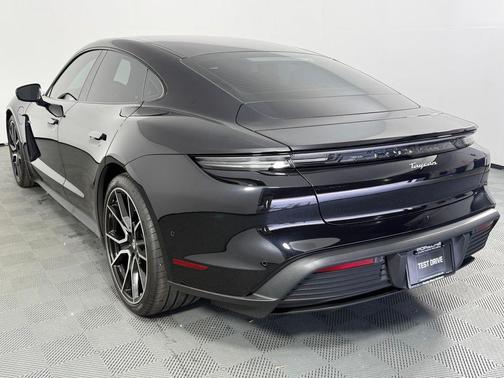 2025 Porsche Taycan Base