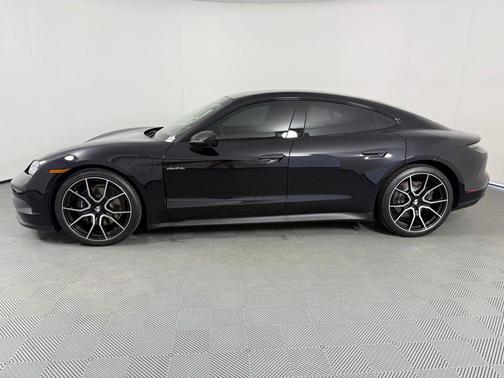 2025 Porsche Taycan Base