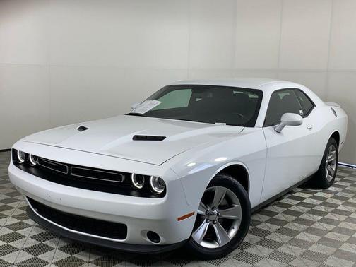 2022 Dodge Challenger SXT