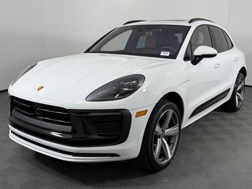 2026 Porsche Macan Base