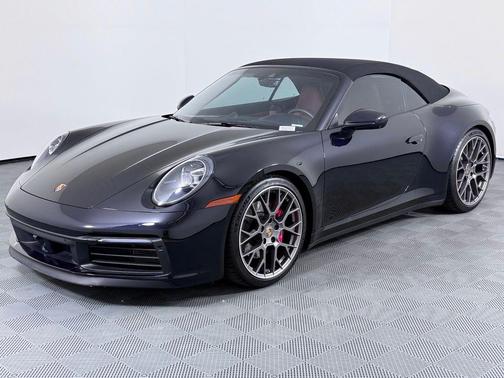Jet Black Metallic 2022 Porsche 911 Carrera 4S