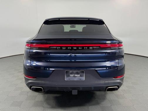 2026 Porsche Cayenne AWD