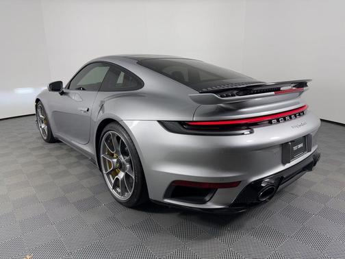 2022 Porsche 911 Turbo S