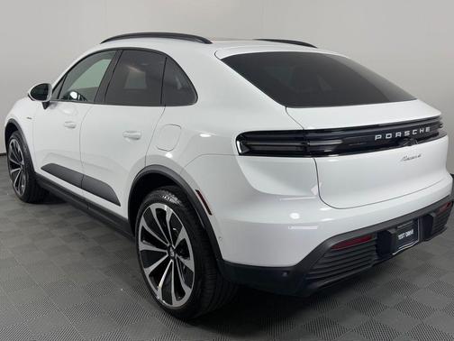 2024 Porsche Macan 4