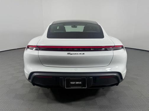 2023 Porsche Taycan 4S
