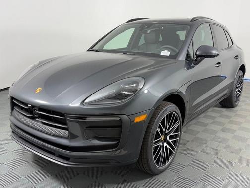 2026 Porsche Macan Base
