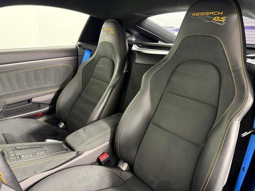 2023 Porsche 718 Cayman GT4 RS