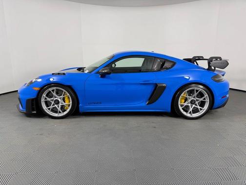 2023 Porsche 718 Cayman GT4 RS