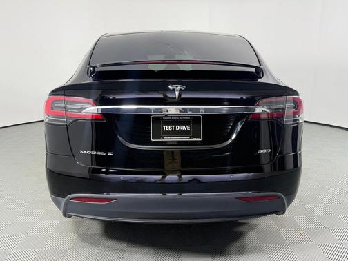 2016 Tesla Model X 90D
