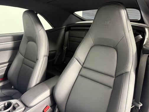 2023 Porsche 911 Carrera