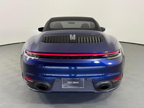 2023 Porsche 911 Carrera