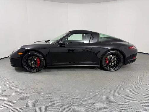2019 Porsche 911 Targa 4 GTS