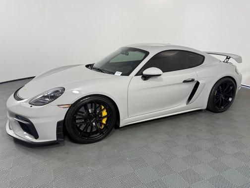 2020 Porsche 718 Cayman GT4