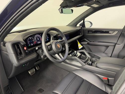 2026 Porsche Cayenne GTS