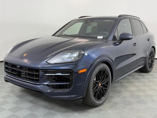 2026 Porsche Cayenne GTS