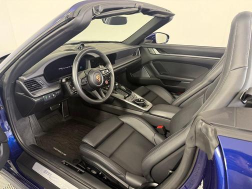 2025 Porsche 911 Carrera S