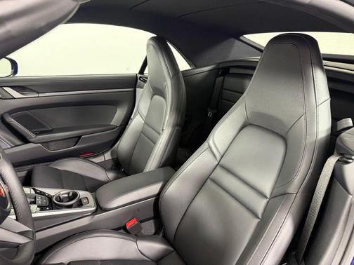 2025 Porsche 911 Carrera S