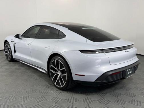 Ice 2025 Porsche Taycan Base