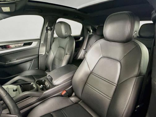 Arctic Grey 2024 Porsche Cayenne AWD
