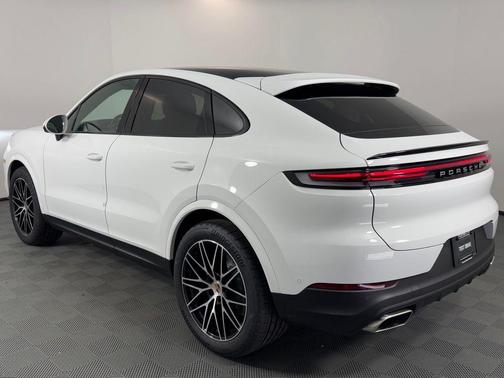 2026 Porsche Cayenne AWD
