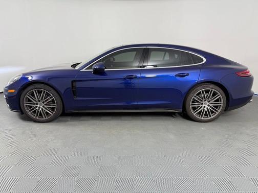 2020 Porsche Panamera 4S