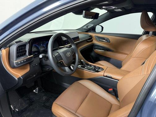 Storm 2025 Toyota Crown Signia LIMITED