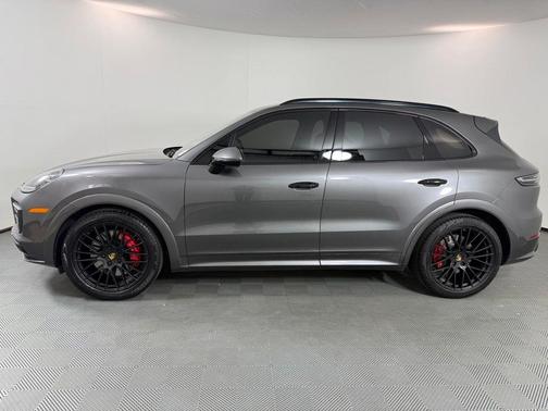 Quartzite Grey Metallic 2021 Porsche Cayenne GTS